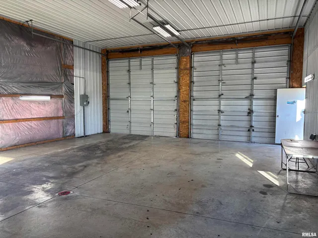 $275,000 | 1836 North 1300 East Road, Taylorville, IL 62568