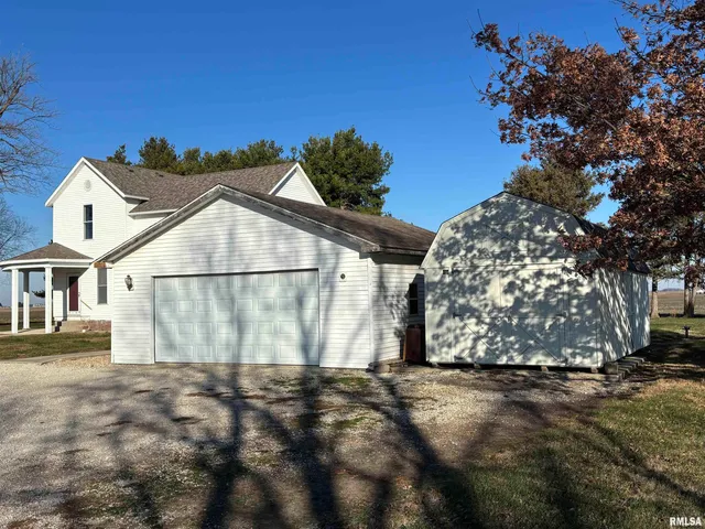 $275,000 | 1836 North 1300 East Road, Taylorville, IL 62568