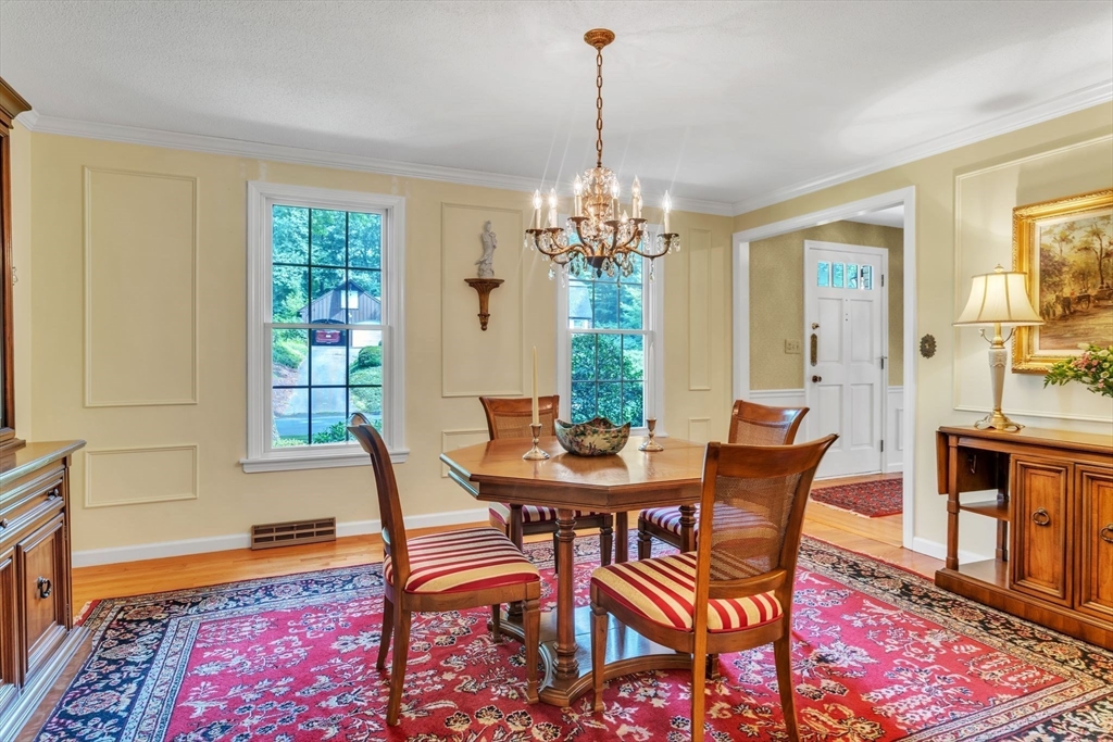 93 Northfield Road Longmeadow, MA 01106 - Photo 5 of 42 Gallery Image 5