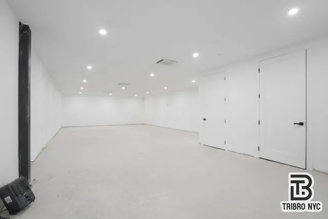 $9,000 | 141 Meserole Street, Unit 1A | Williamsburg