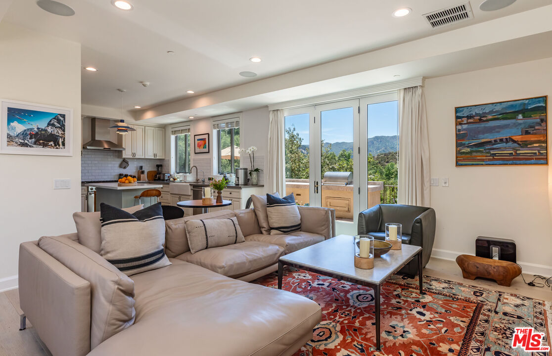 1045 Cold Canyon Road Calabasas, CA 91302 - Photo 18 of 51