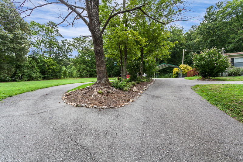 9638 Crisman Road Heiskell, TN 37754 - Photo 2 of 31 035160810-2-9638CrismanRdPowellTN-SMALL