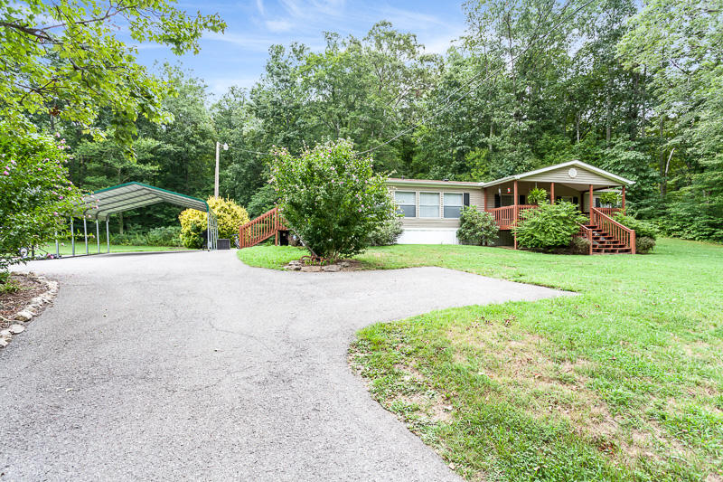9638 Crisman Road Heiskell, TN 37754 - Photo 3 of 31 005160810-2-9638CrismanRdPowellTN-SMALL
