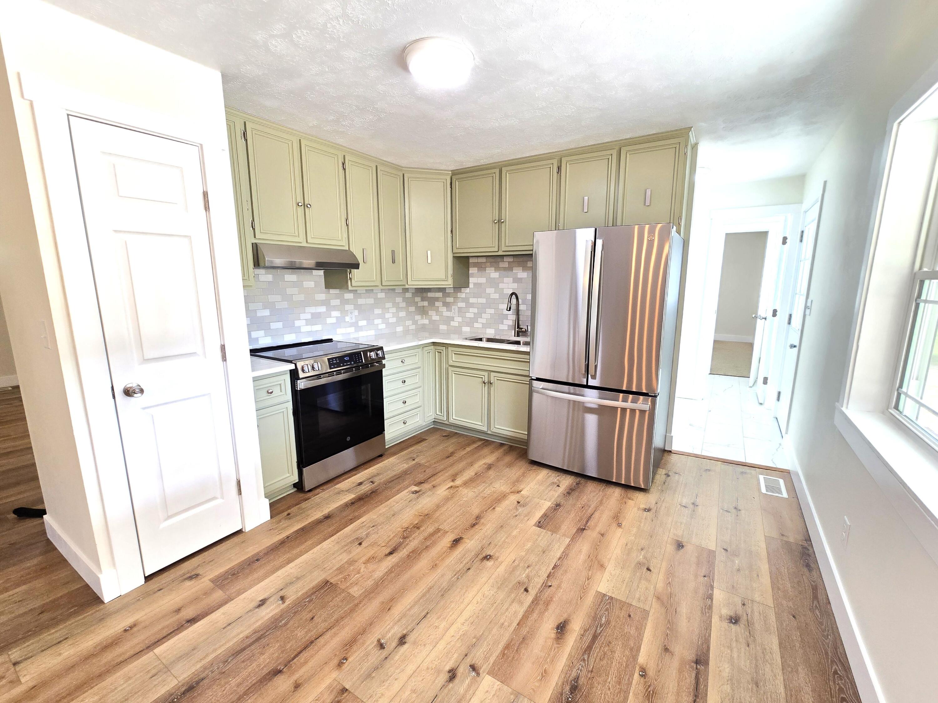 3139 South Tecumseh Road Springfield, OH 45502 - Photo 4 of 31