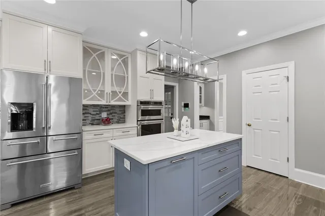 a bathroom with a toilet