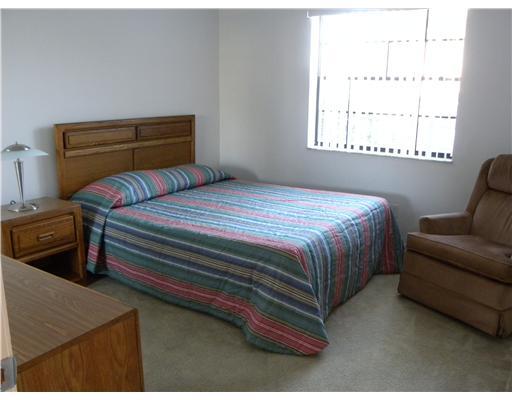 1501 Pinecrest Circle, Unit F Jupiter, FL 33458 - Photo 9 of 16 Additional Photo