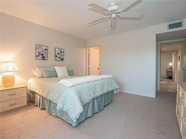 $1,350 | 34 Vista Gdns Trail, Unit 107, Vero Beach, FL 32962