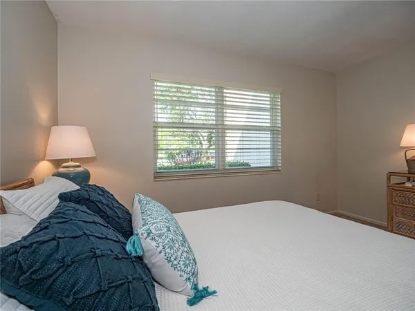 $1,350 | 34 Vista Gdns Trail, Unit 107, Vero Beach, FL 32962