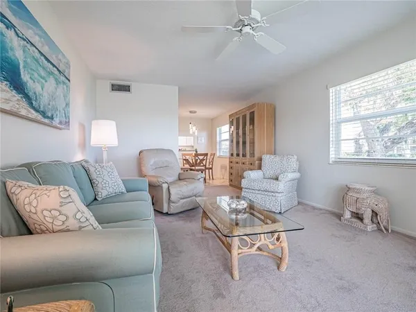 $1,350 | 34 Vista Gdns Trail, Unit 107, Vero Beach, FL 32962