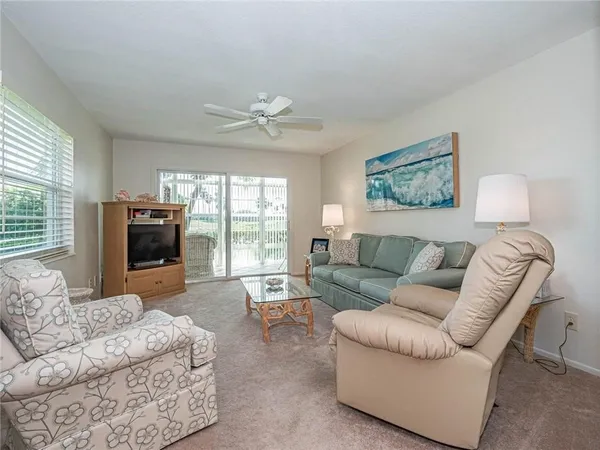 $1,350 | 34 Vista Gdns Trail, Unit 107, Vero Beach, FL 32962