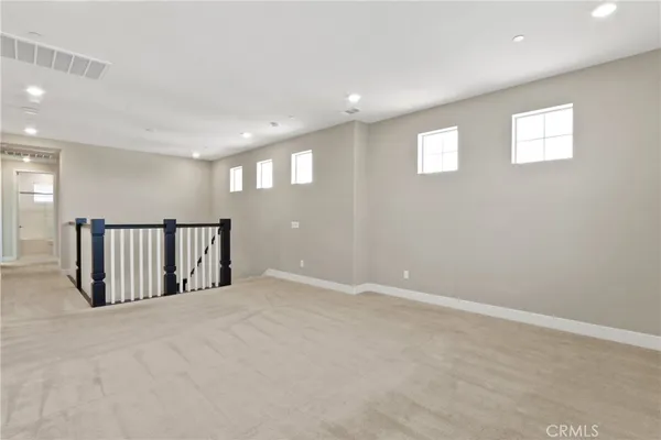 $6,400 | 114 Measure, Irvine, CA 92618