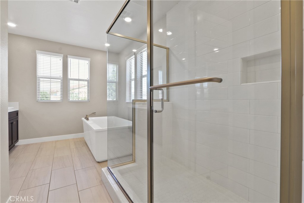 114 Measure Irvine, CA 92618 - Photo 17 of 25