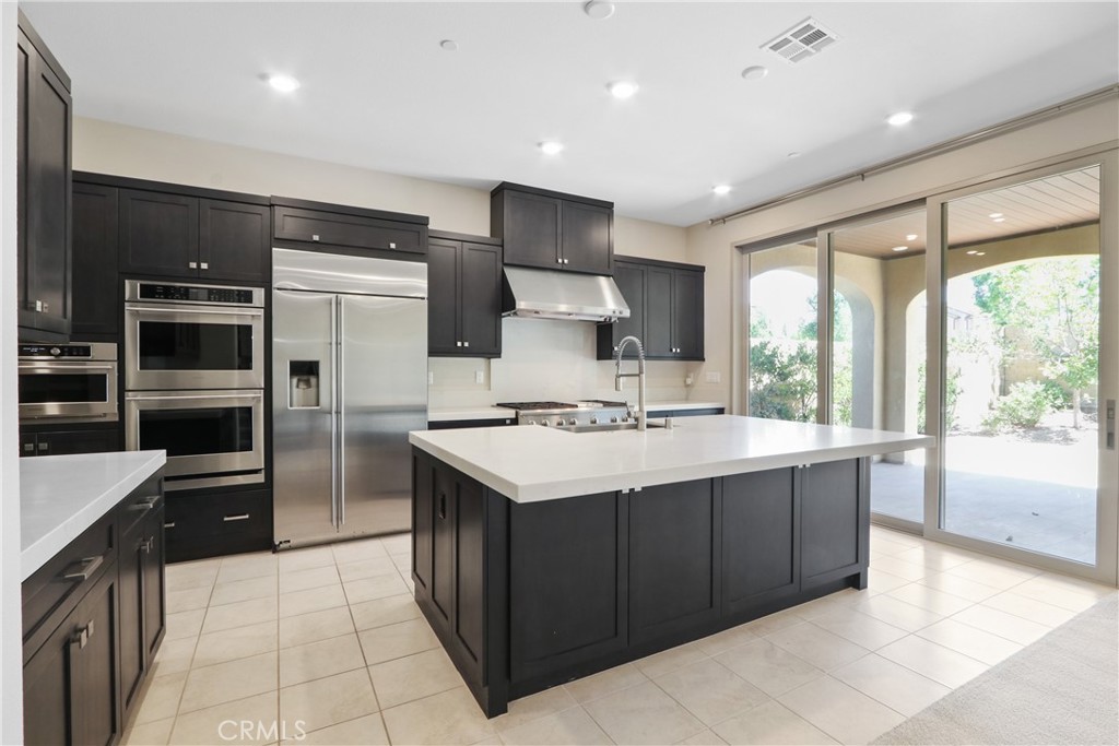 114 Measure Irvine, CA 92618 - Photo 8 of 25