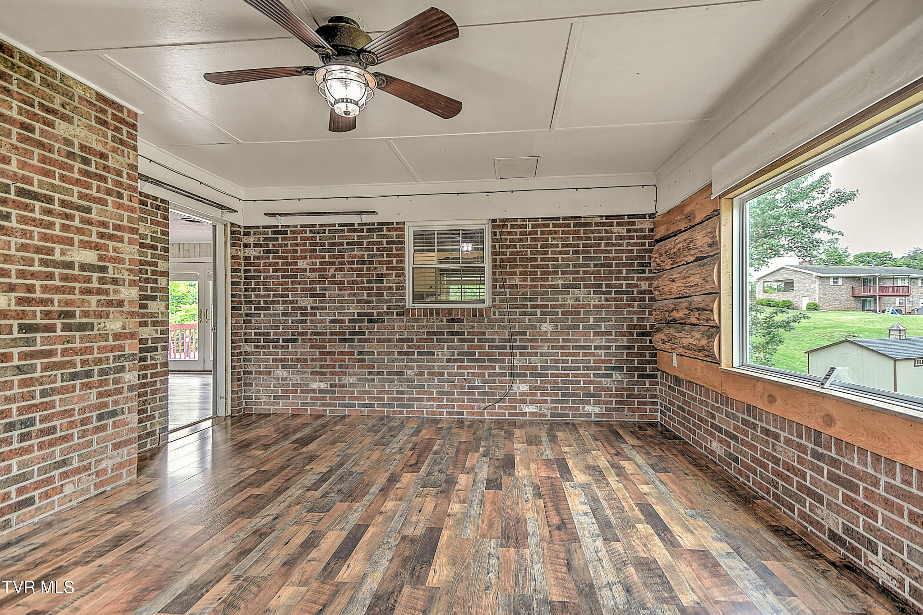 101 Garden Circle Greeneville, TN 37745 - Photo 16 of 53 101 Garden Cir JC-16