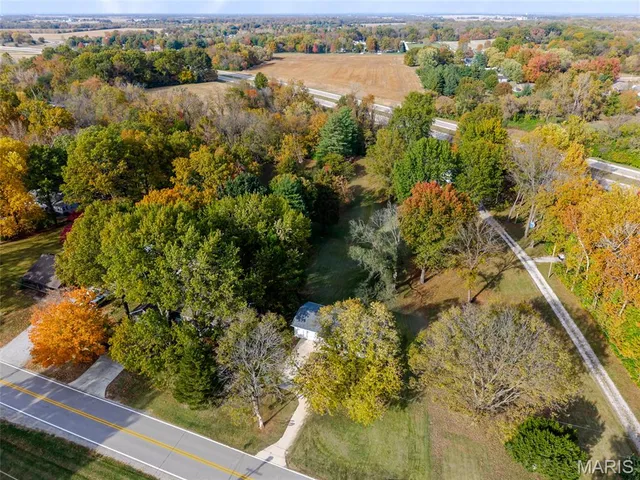 $275,000 | 5945 Redbud Lane, Edwardsville, IL 62025