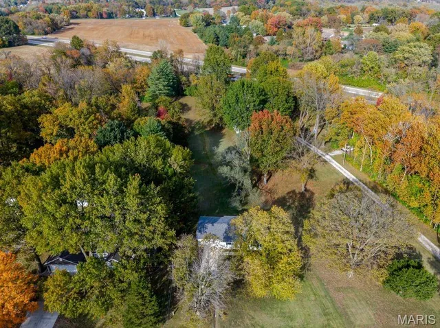 $275,000 | 5945 Redbud Lane, Edwardsville, IL 62025