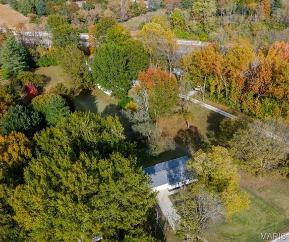 $275,000 | 5945 Redbud Lane, Edwardsville, IL 62025