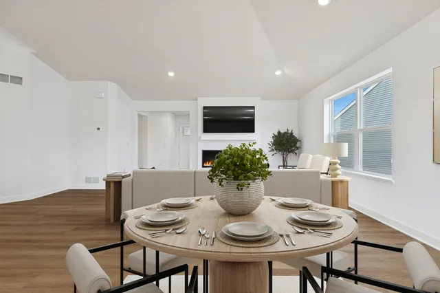 $558,800 | 1924 Ironwood Drive, Carver, MN 55315