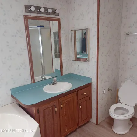 $1,700 | 463 Logan Avenue, Unit B, Orange Park, FL 32065