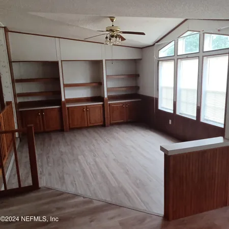 $1,700 | 463 Logan Avenue, Unit B, Orange Park, FL 32065