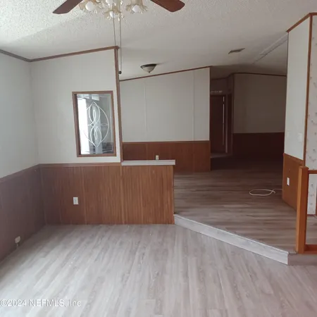 $1,700 | 463 Logan Avenue, Unit B, Orange Park, FL 32065