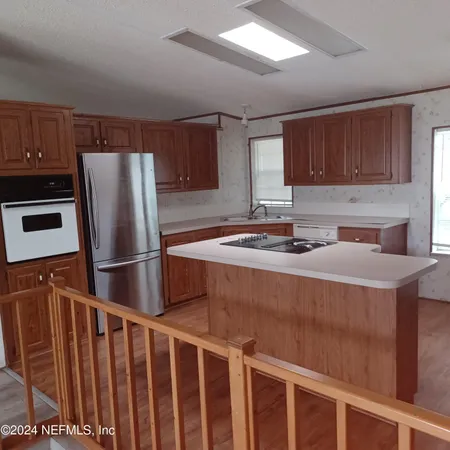 $1,700 | 463 Logan Avenue, Unit B, Orange Park, FL 32065