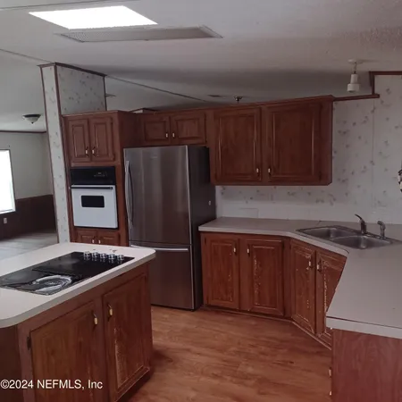 $1,700 | 463 Logan Avenue, Unit B, Orange Park, FL 32065