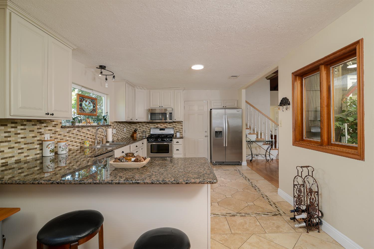 3309 Brookwood Road Sacramento, CA 95821 - Photo 11 of 36