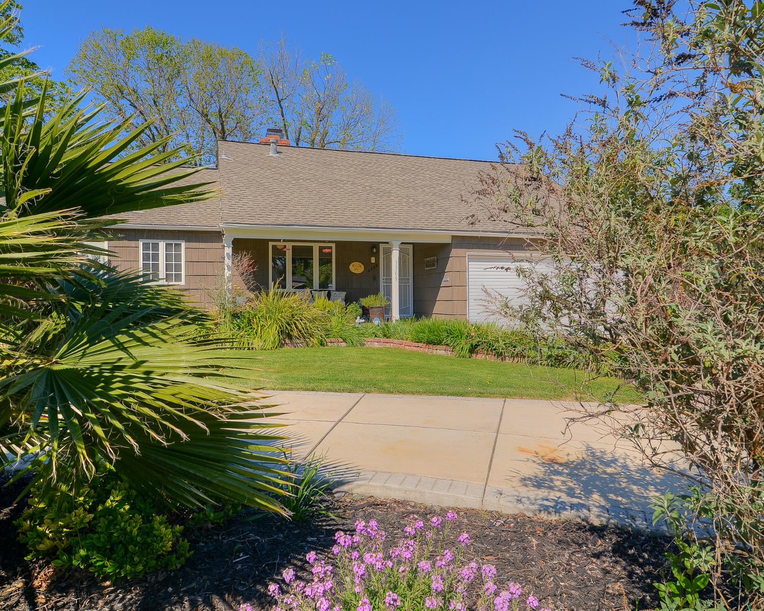 3309 Brookwood Road Sacramento, CA 95821 - Photo 3 of 36