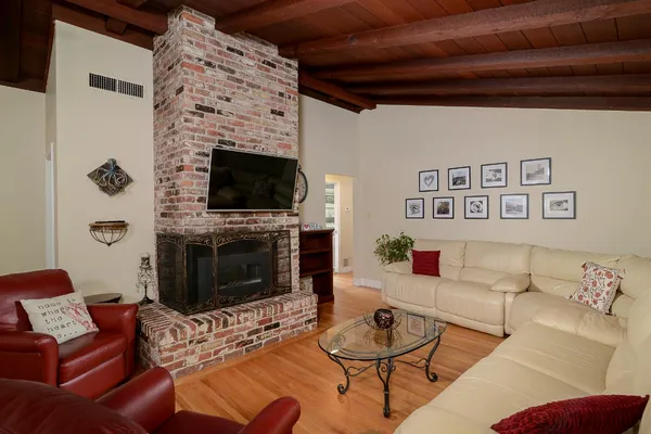 $595,000 | 3309 Brookwood Road, Sacramento, CA 95821