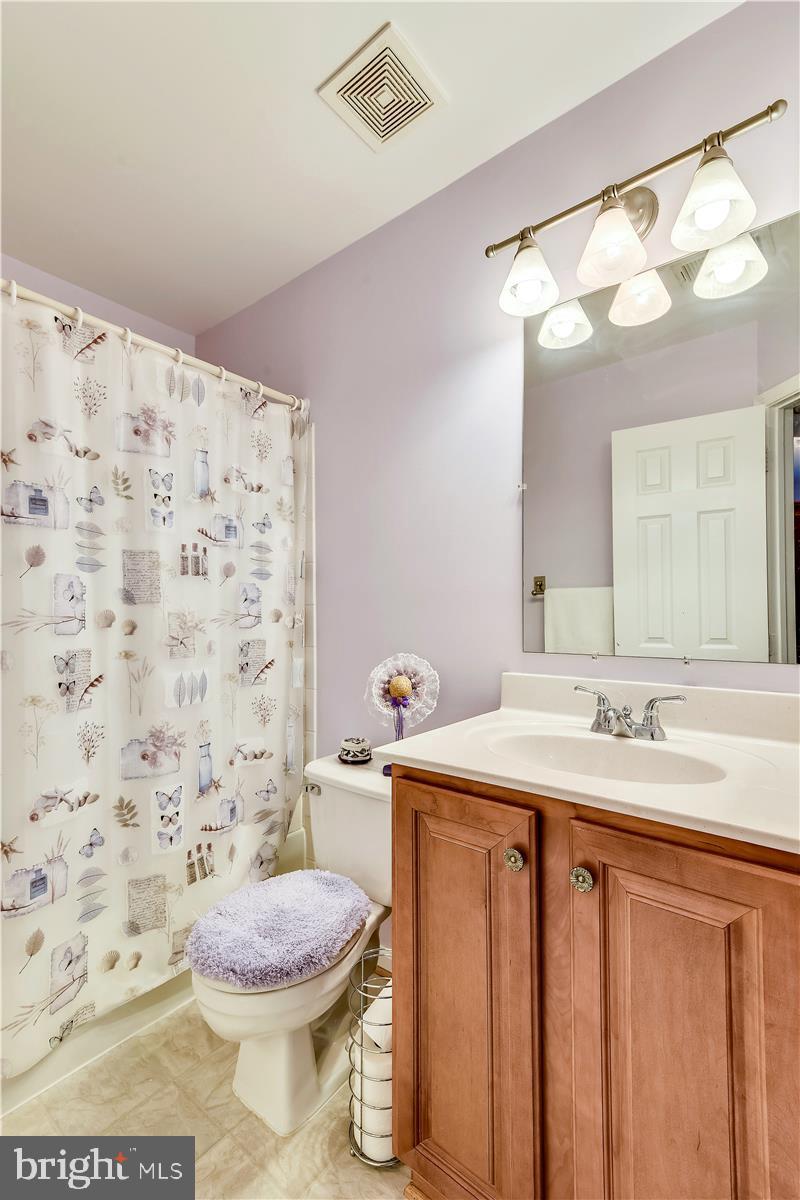 20783 Apollo Terrace Ashburn, VA 20147 - Photo 16 of 31 Hall BA