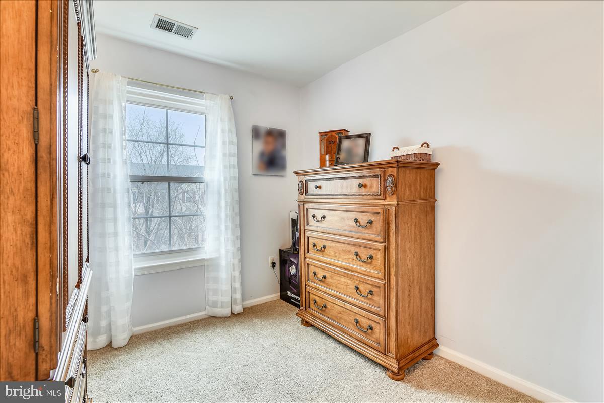 20783 Apollo Terrace Ashburn, VA 20147 - Photo 17 of 31 3rd BR