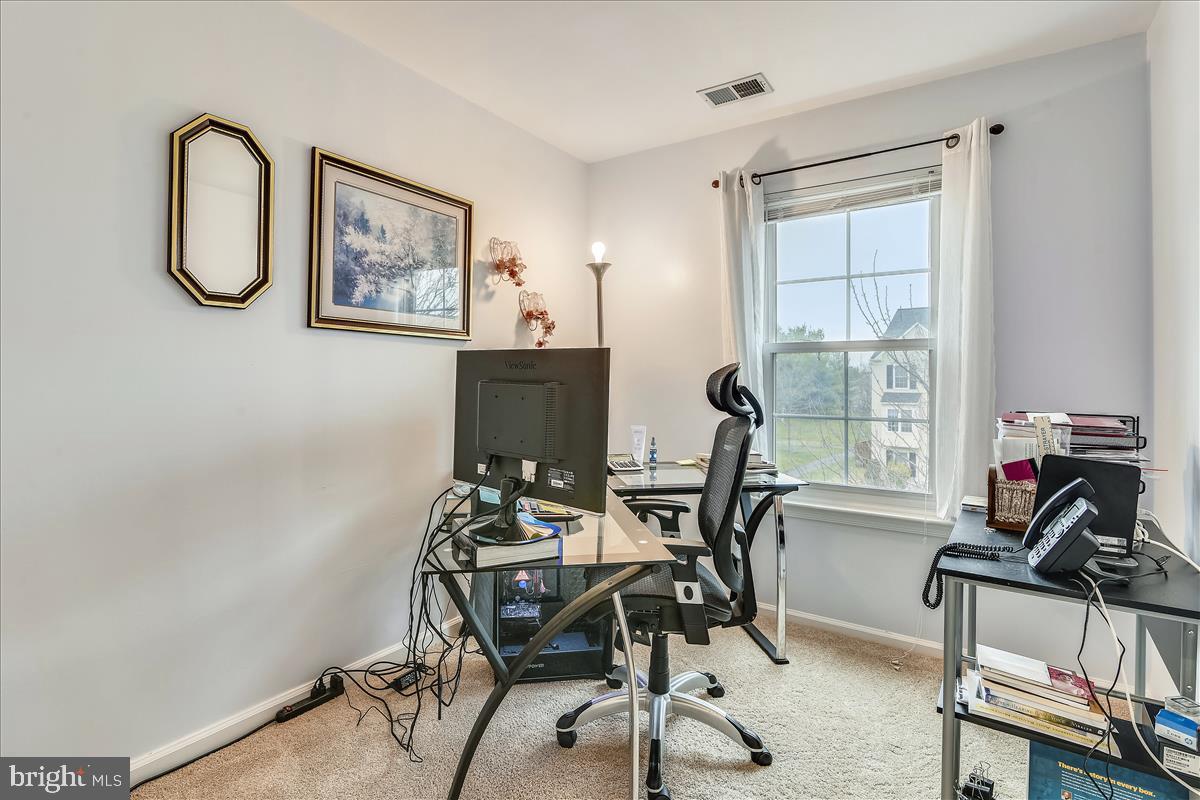 20783 Apollo Terrace Ashburn, VA 20147 - Photo 18 of 31 2nd BR used as office