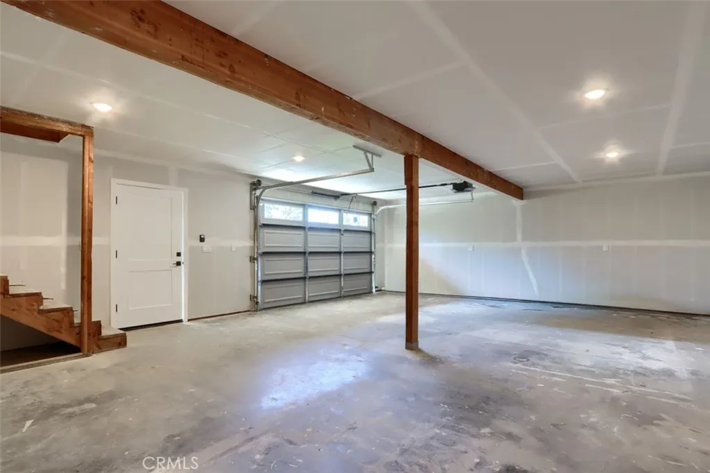 3181 Triangle Park Road Mariposa, CA 95338 - Photo 35 of 44 3-car garage space