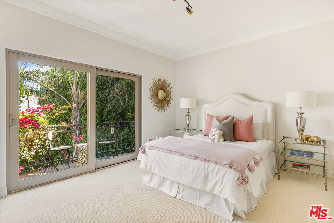 16659 Addison Street Encino, CA 91436 - Photo 15 of 37