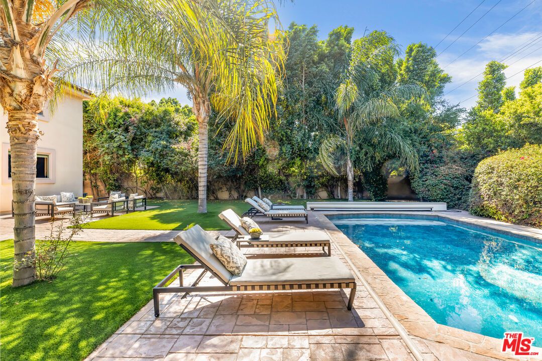 16659 Addison Street Encino, CA 91436 - Photo 30 of 37