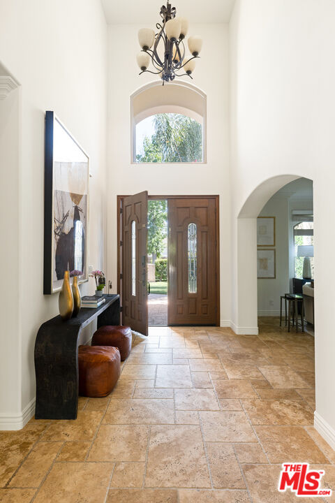 16659 Addison Street Encino, CA 91436 - Photo 3 of 37