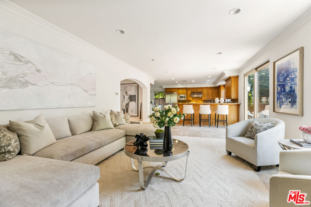 16659 Addison Street Encino, CA 91436 - Photo 10 of 37