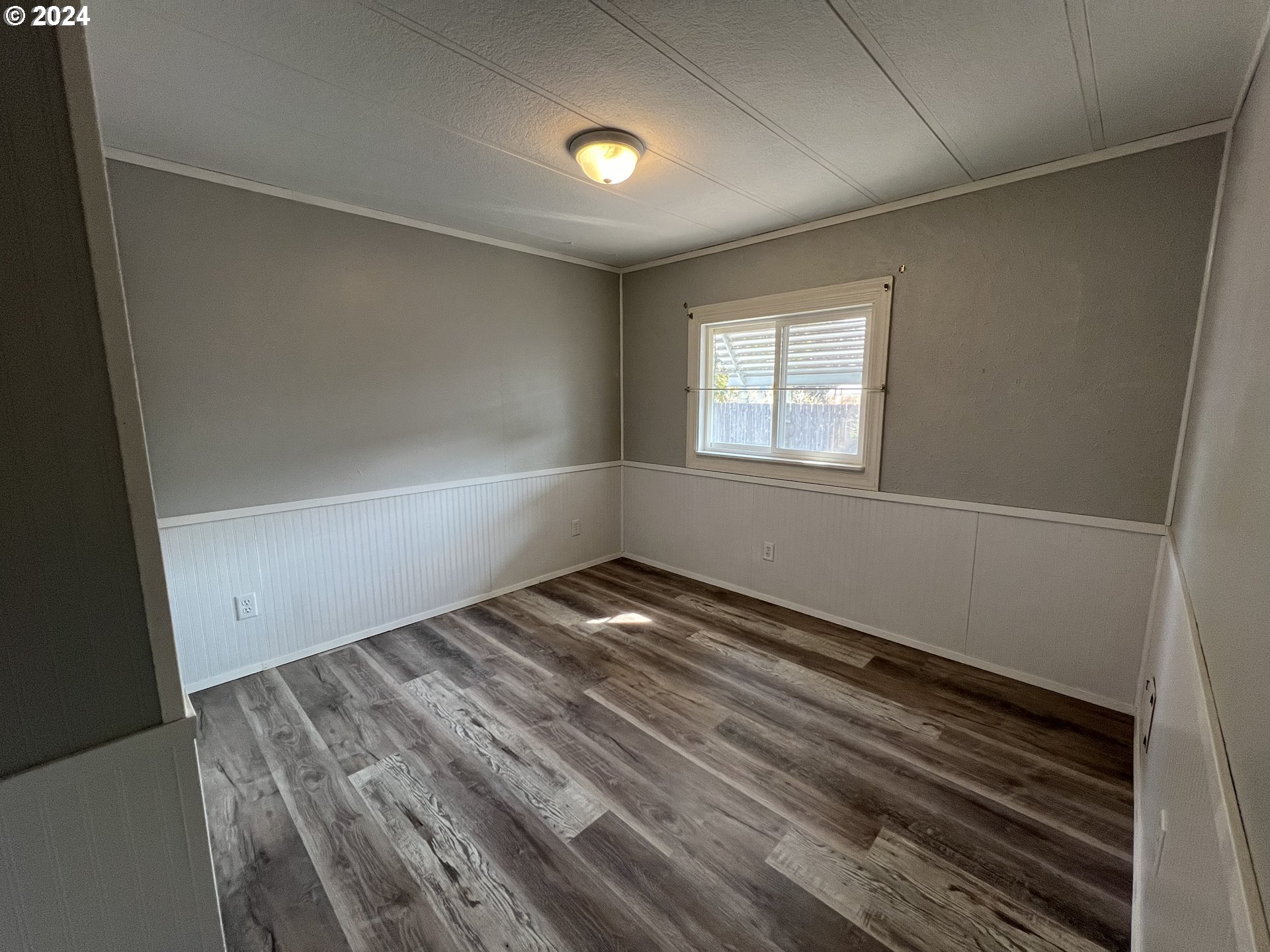 5256 Daisy Street Springfield, OR 97478 - Photo 15 of 28