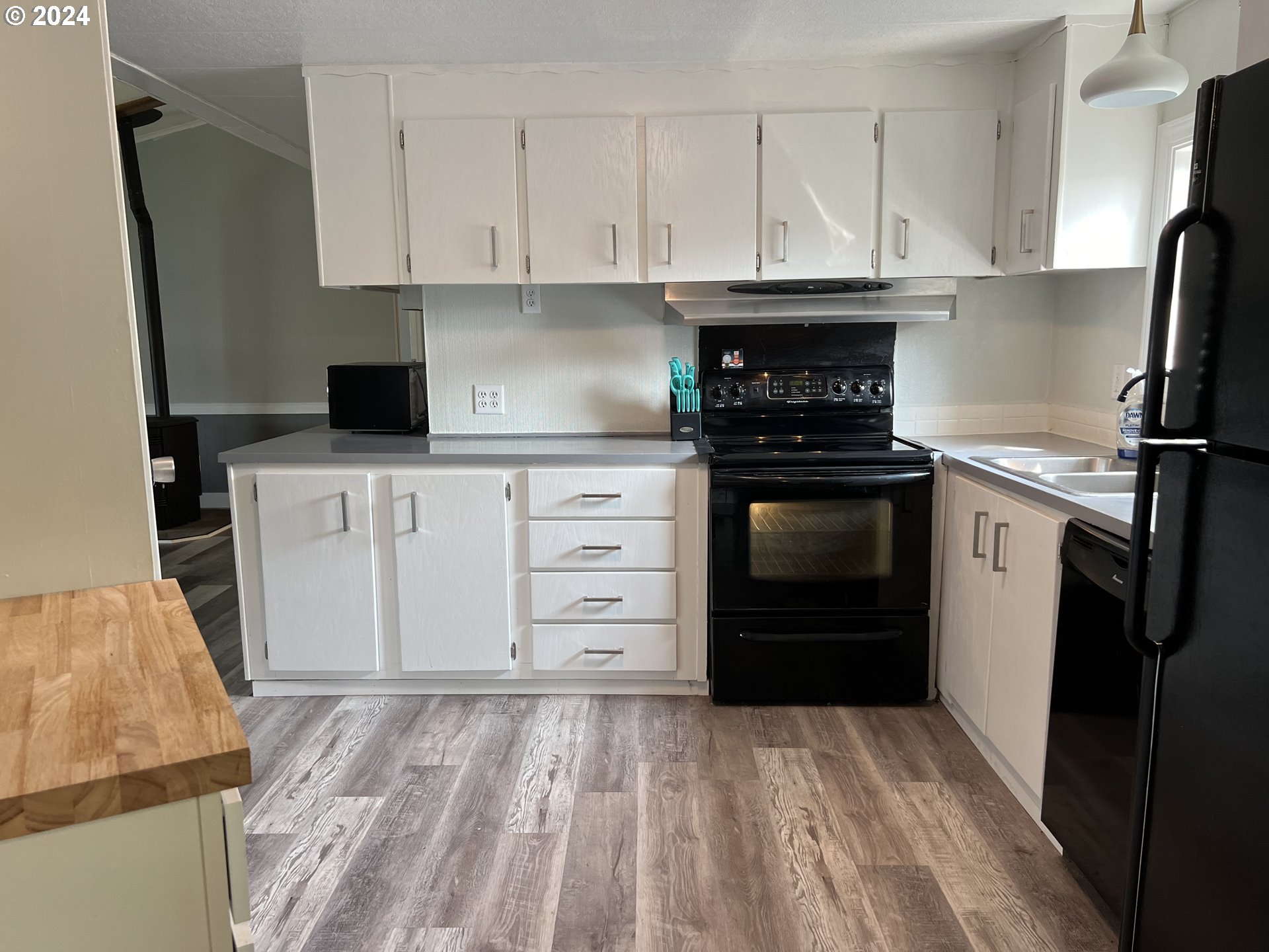 5256 Daisy Street Springfield, OR 97478 - Photo 8 of 28