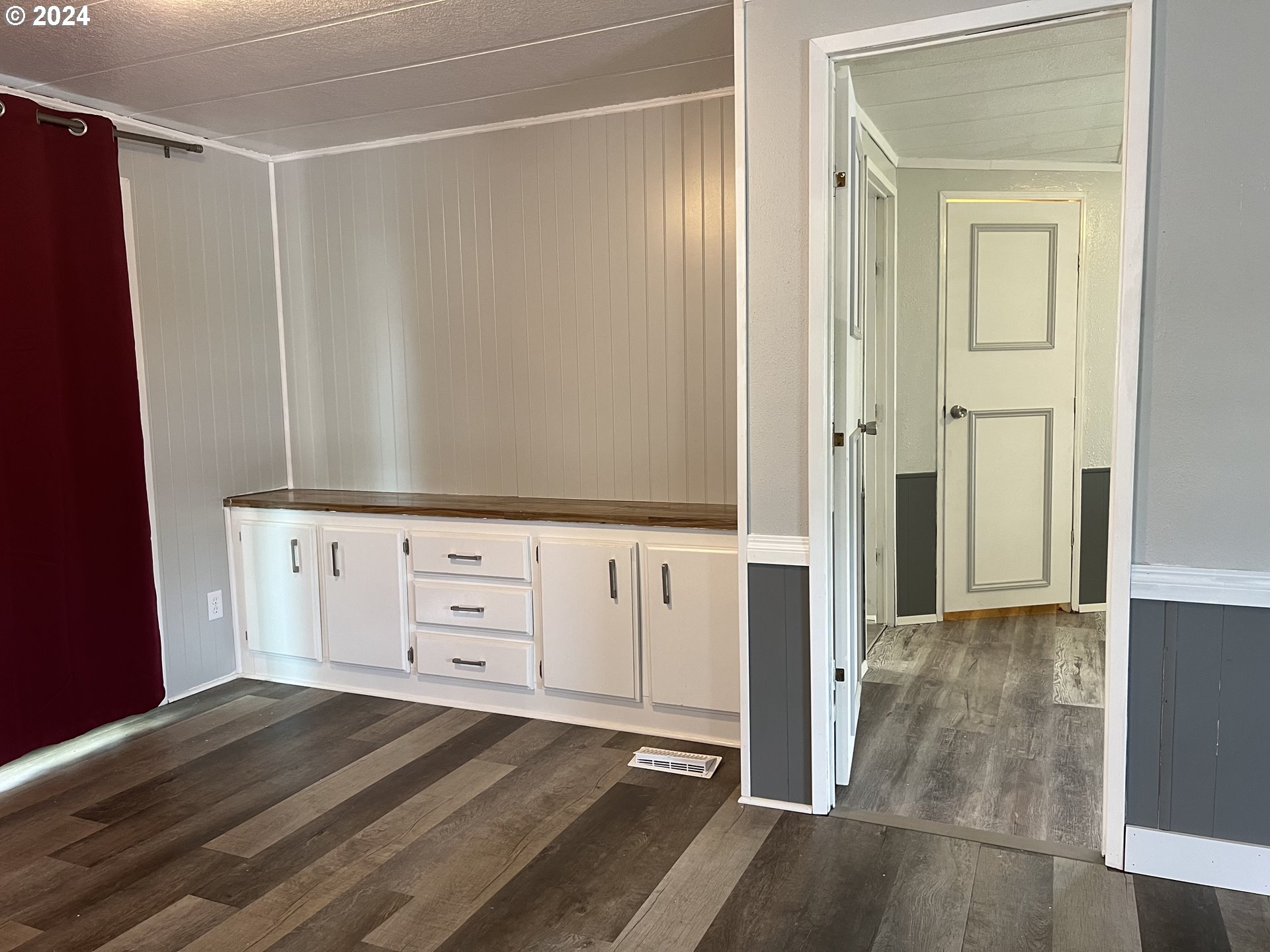 5256 Daisy Street Springfield, OR 97478 - Photo 10 of 28