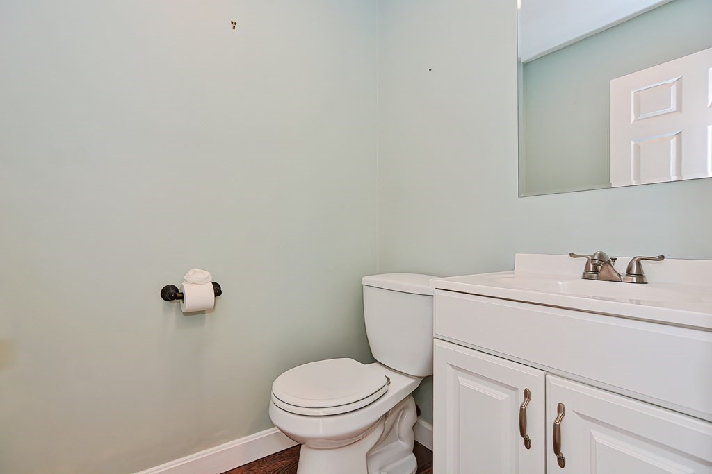 7 Appleton Common, Unit 7 Franklin, MA 02038 - Photo 18 of 42 Gallery Image 18
