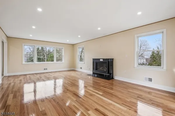 $10,500 | 215 Summit Avenue, Summit, NJ 07901