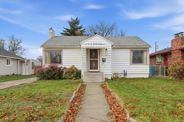 $305,000 | 2607 North Crestline Street, Spokane, WA 99207
