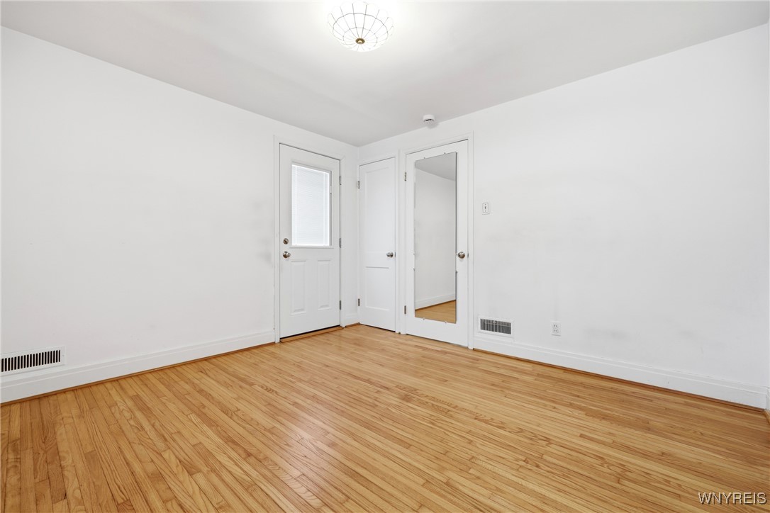 75 Fowler Avenue Tonawanda, NY 14217 - Photo 15 of 32