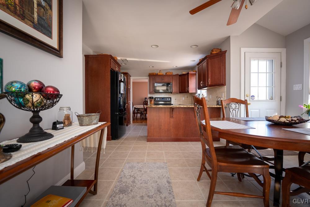 708 Concord Road Nazareth, PA 18064 - Photo 10 of 50