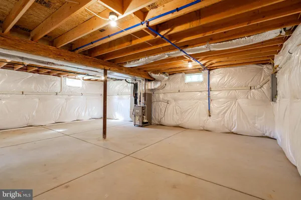 a view of a room with an empty space