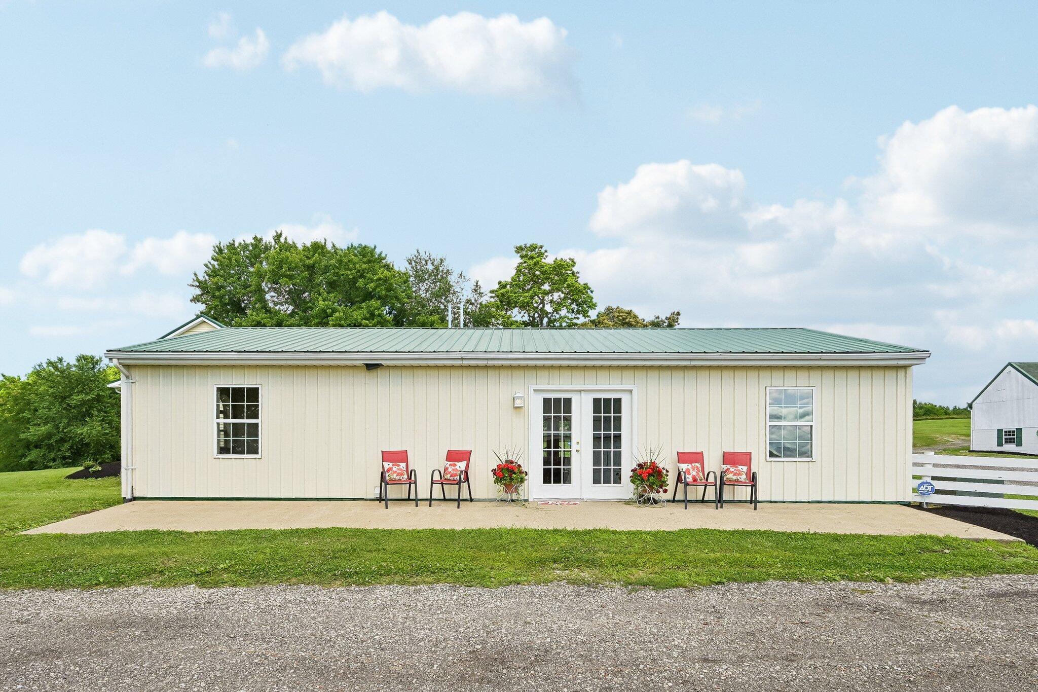 1053 Zion Road Southeast Lancaster, OH 43130 - Photo 4 of 123 71-web-or-mls-Zion Rd-S1606-114 - Copy