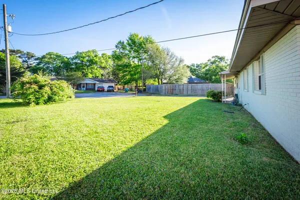 $240,000 | 315 Poplar Drive, Ocean Springs, MS 39564