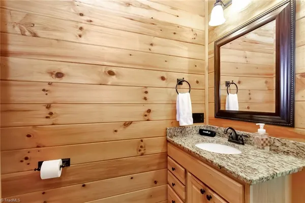 $998,900 | 650 Sweetwater Road, Boomer, NC 28606